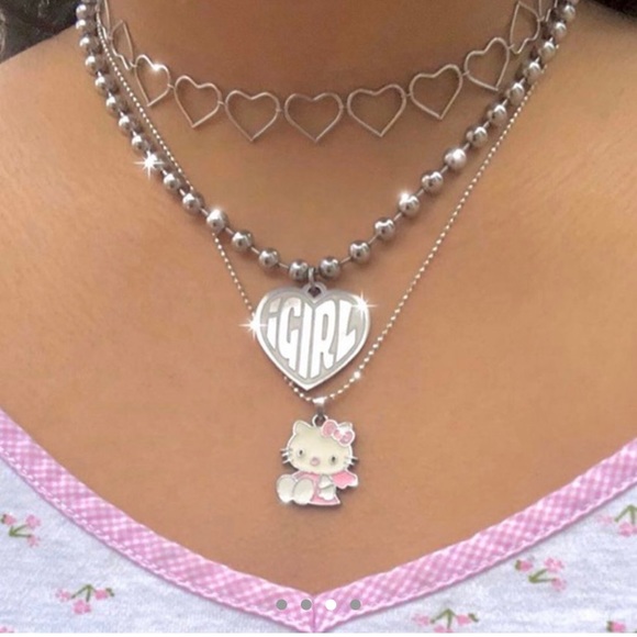 Meet your Posher, Cathe - Picture 3 of 4